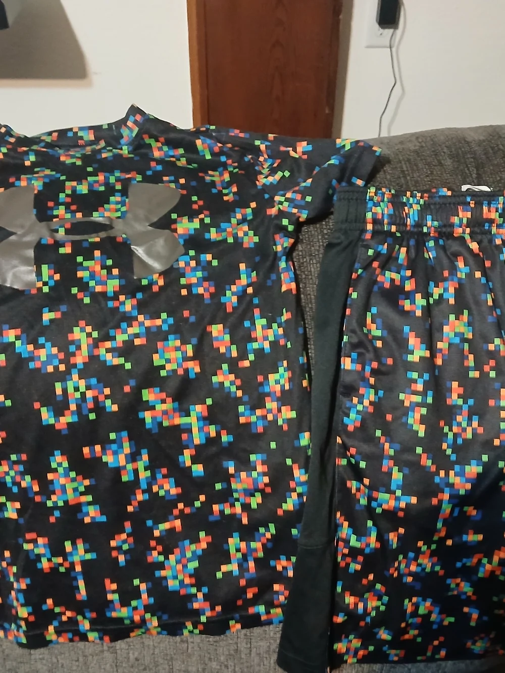 Under Armour Kids' Navy Pixel-Print Performance Tee